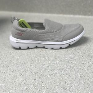 Skechers Go Walk Evolution Women’s Shoe